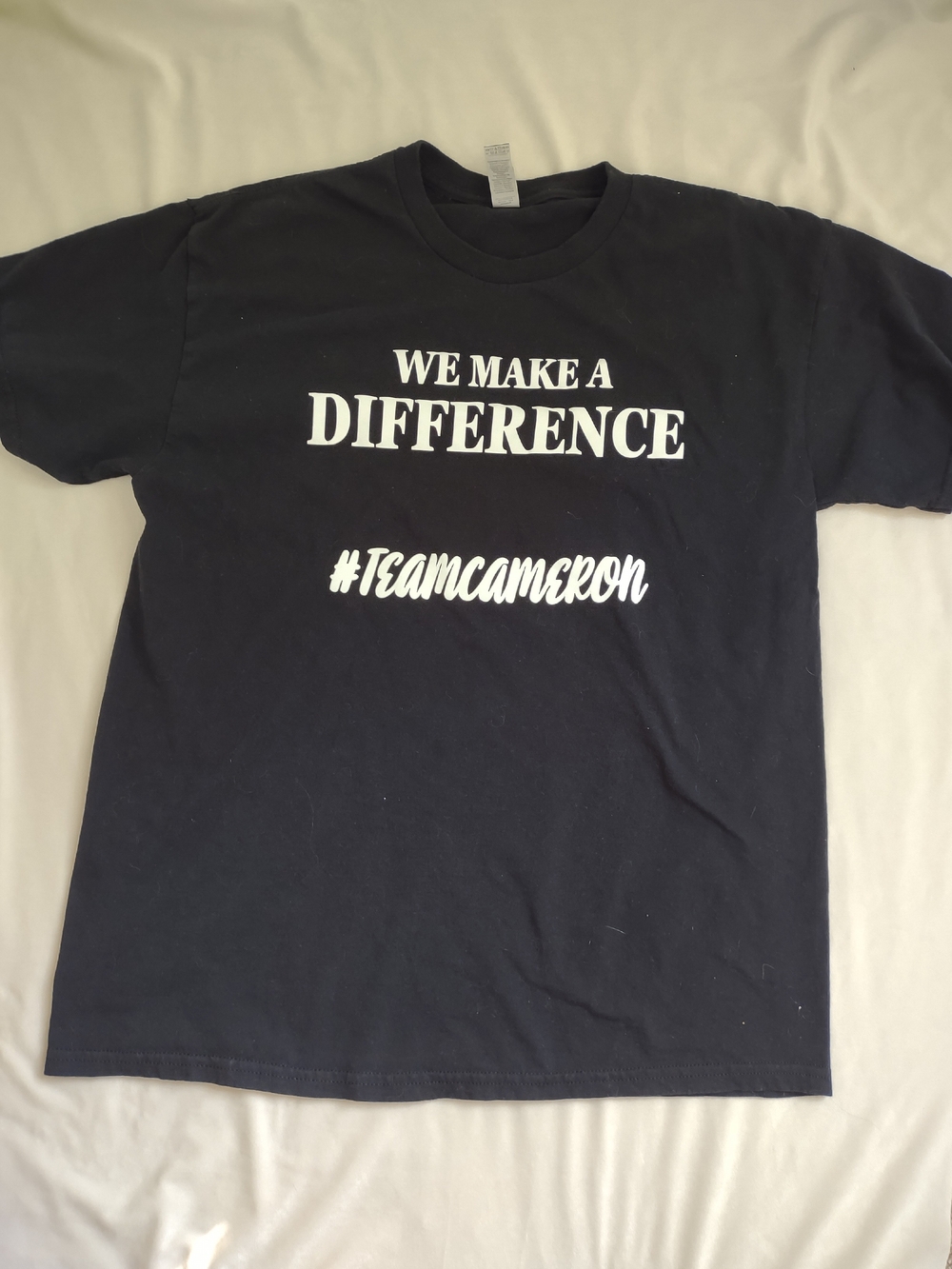 Gildan Black Short-Sleeve Graphic Tee with White 'We Make A Difference' Print